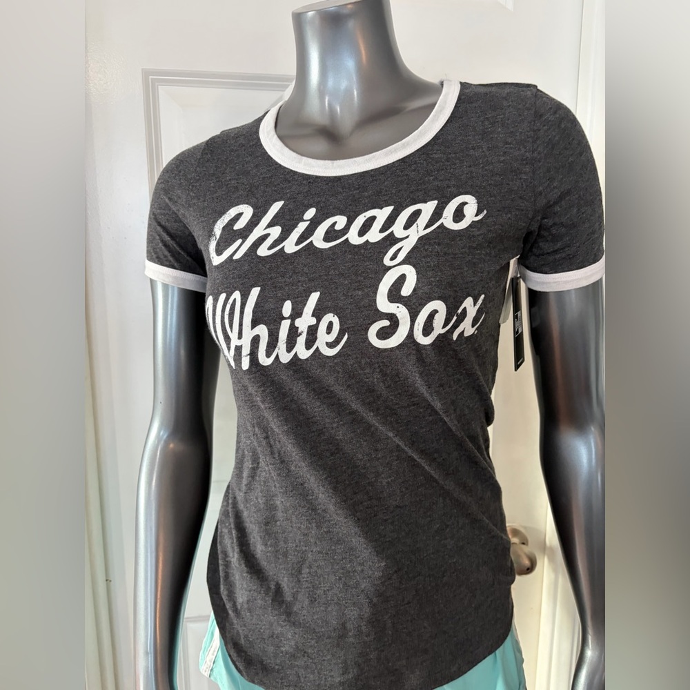 NWT Chicago White Sox MLB Fitted Retro Style Charcoal Ringer Tee